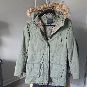 Women's Green Parka Jacket with Faux Fur Trim